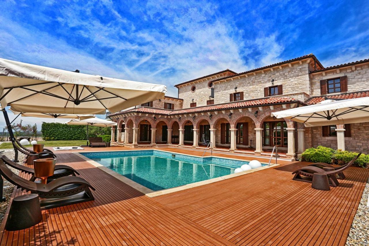 Villa Carolus-Luxurious Istrian Villa Barat  Екстериор снимка