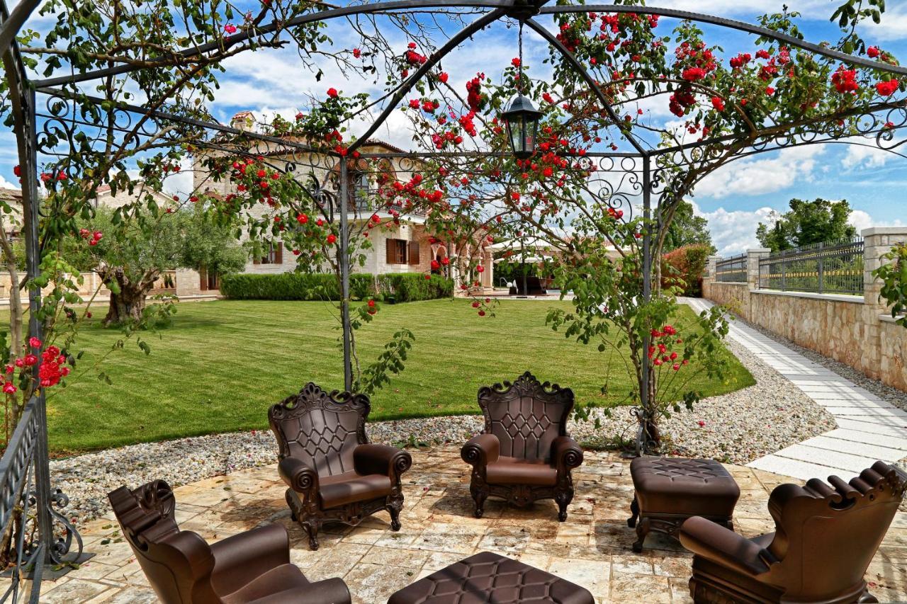 Villa Carolus-Luxurious Istrian Villa Barat  Екстериор снимка