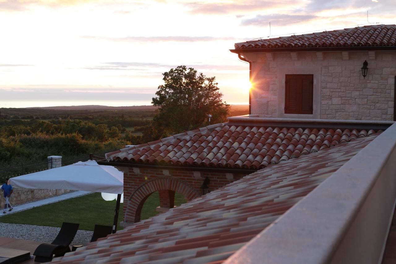 Villa Carolus-Luxurious Istrian Villa Barat  Екстериор снимка