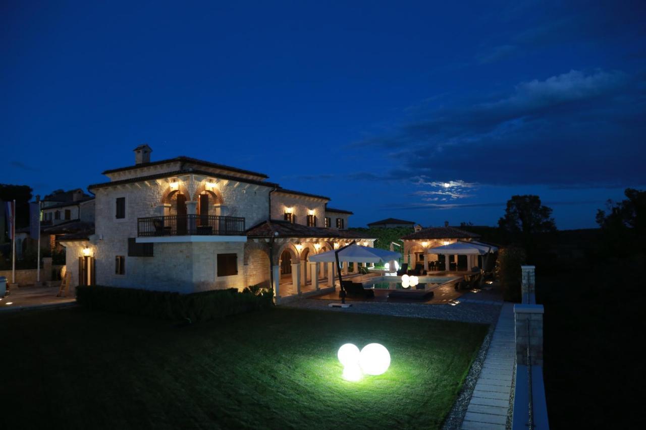 Villa Carolus-Luxurious Istrian Villa Barat  Екстериор снимка