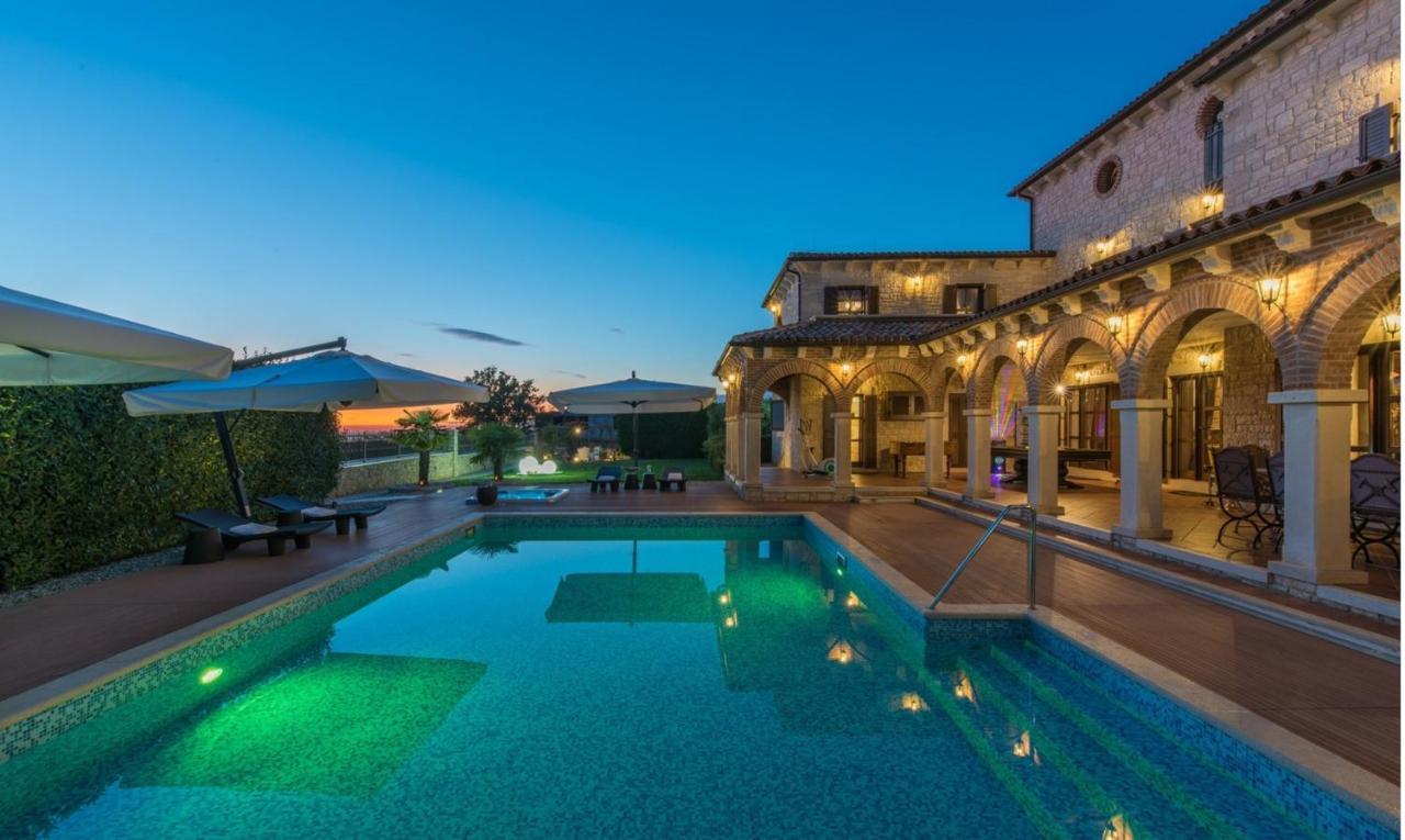 Villa Carolus-Luxurious Istrian Villa Barat  Екстериор снимка