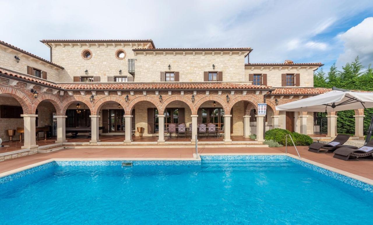Villa Carolus-Luxurious Istrian Villa Barat  Екстериор снимка