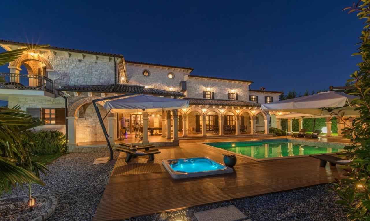 Villa Carolus-Luxurious Istrian Villa Barat  Екстериор снимка